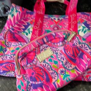 Brand new Lilly Pulitzer beach bag and cosmetic bag